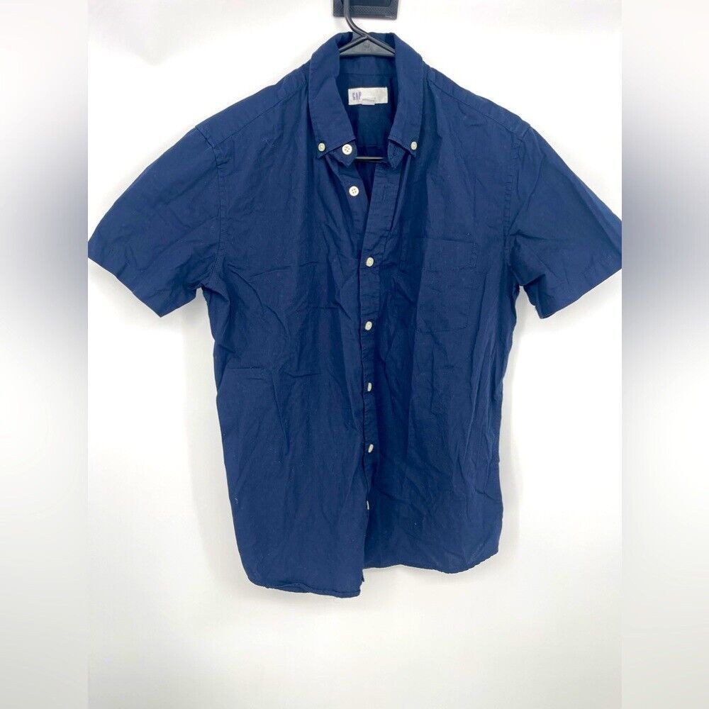 Mens gap small blue button down short sleeve shirt